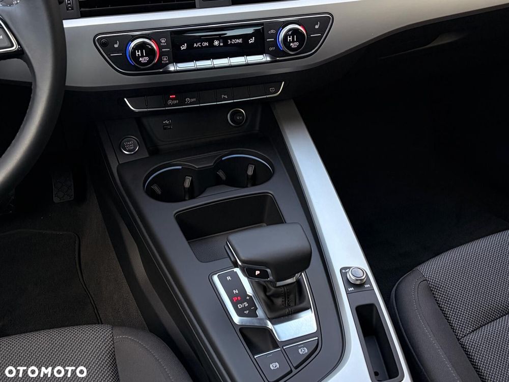 Audi A4 Limousine - 25