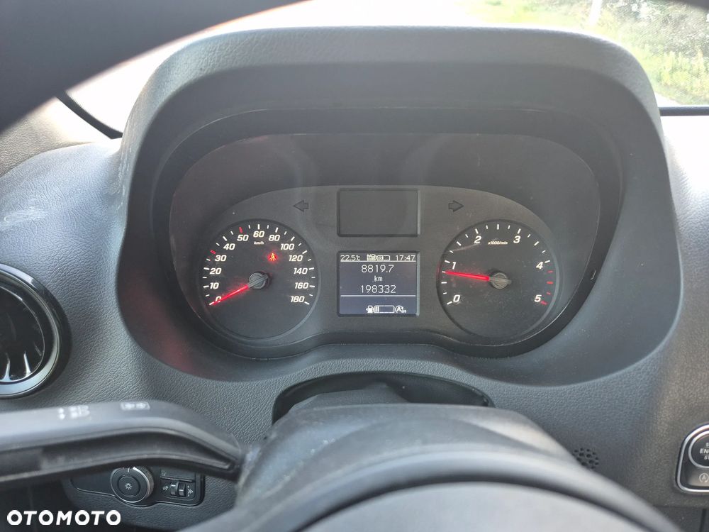 Mercedes-Benz Sprinter - 5