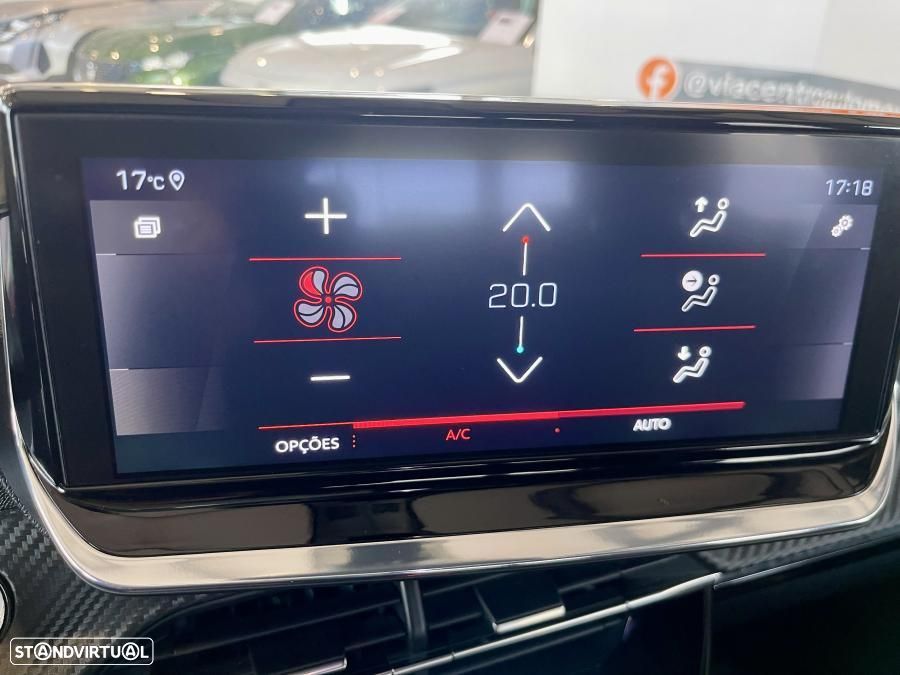 Peugeot 2008 1.2 PureTech Allure Pack EAT8 - 24