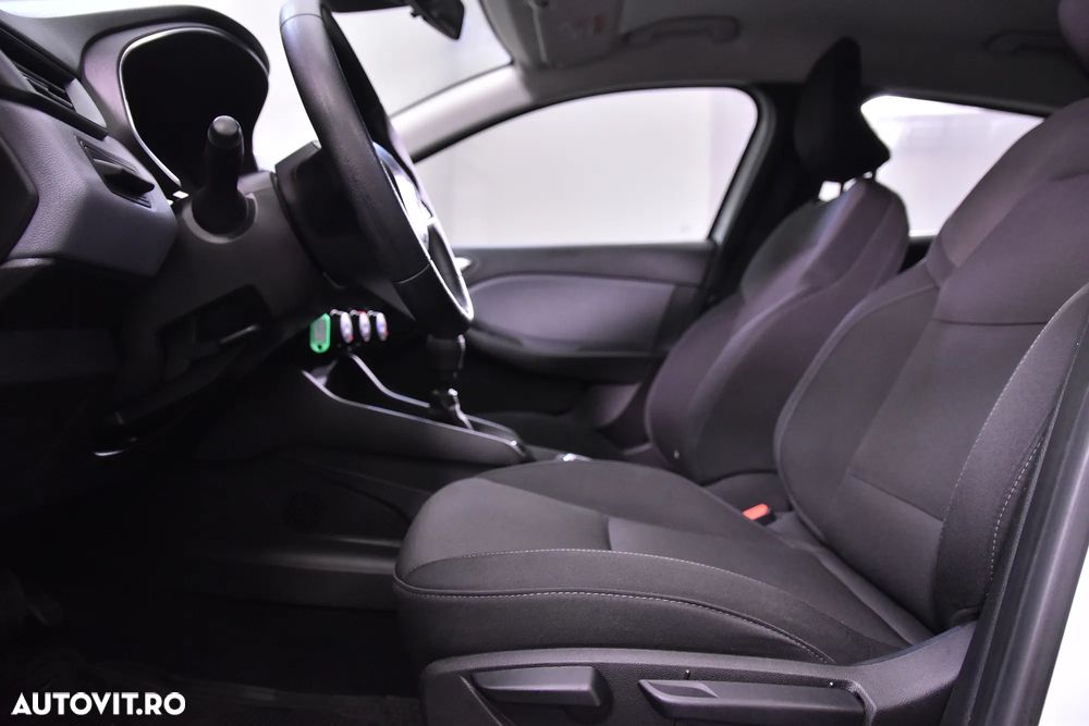 Renault Clio - 21