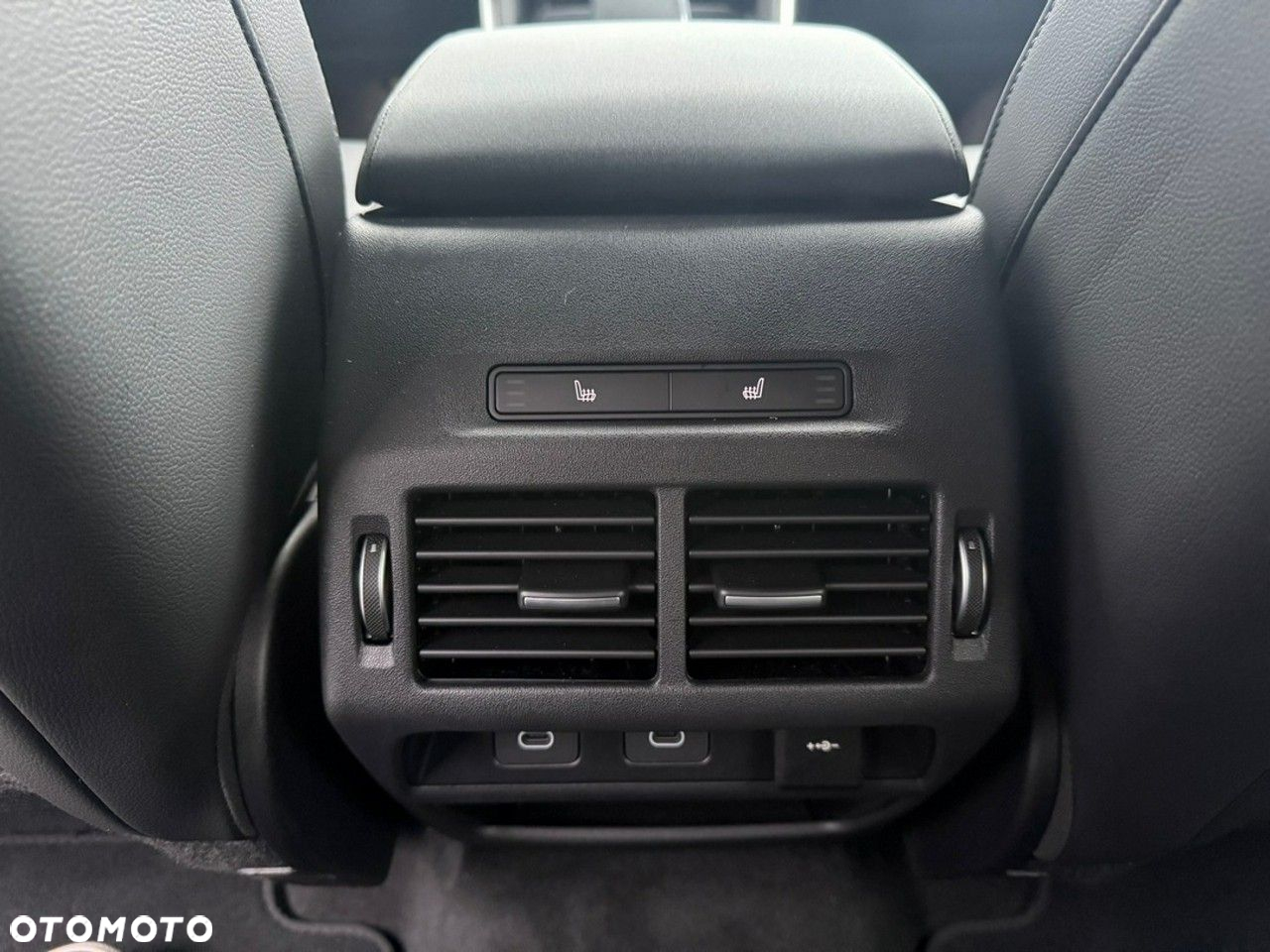 Land Rover Discovery Sport - 22