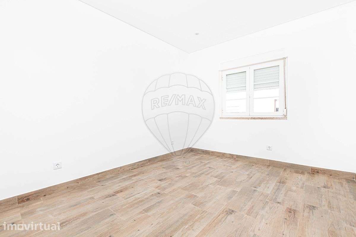 Apartamento T1 para arrendamento - Grande imagem: 2/17
