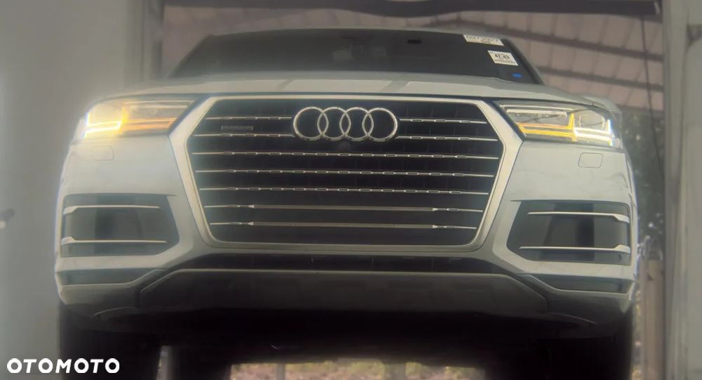 Audi Q7 - 7