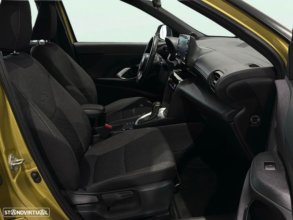 Toyota Yaris Cross 1.5 HDF Square Collection - 14