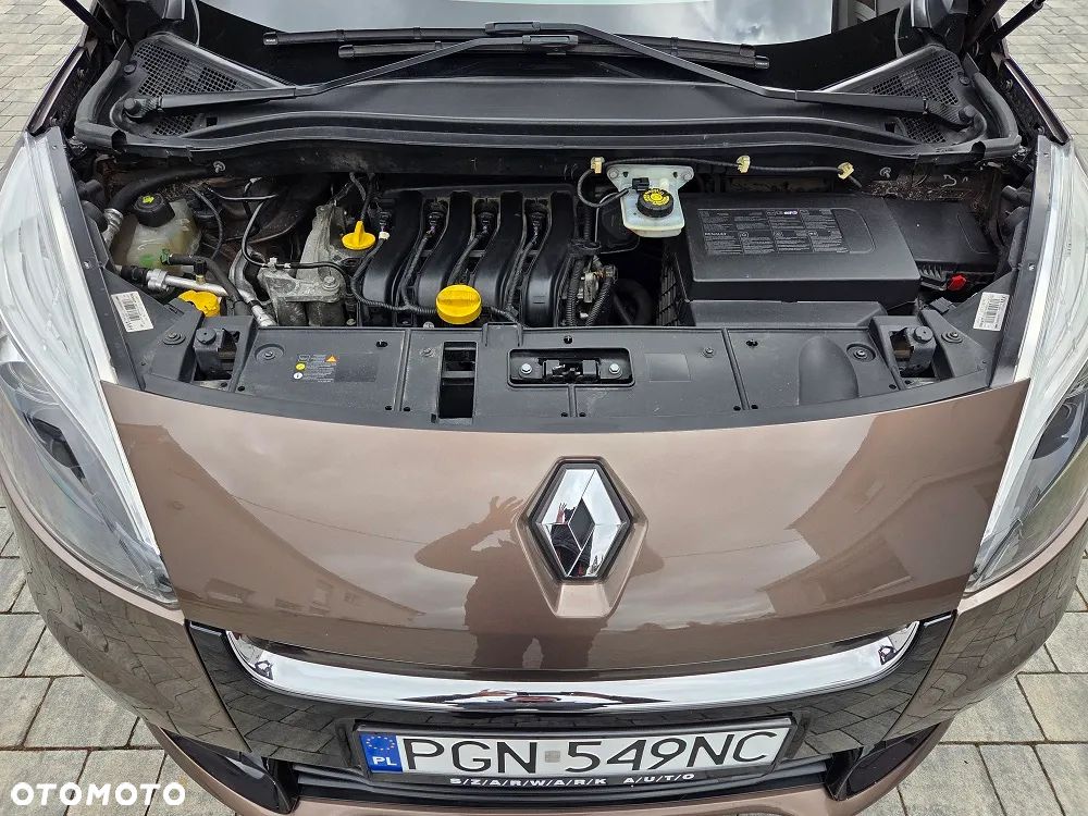 Renault Scenic 1.6 16V TomTom Edition - 25