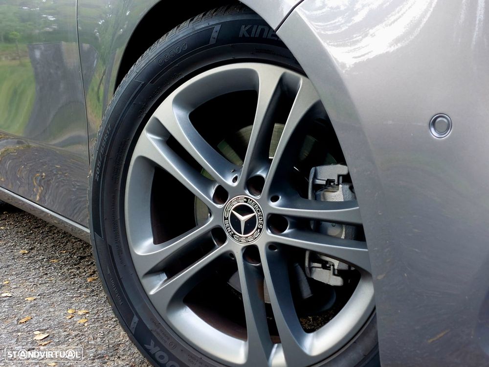 Mercedes-Benz A 180 d 7G-DCT Progressive - 13