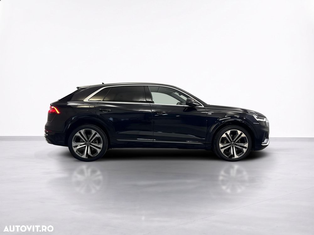 Audi Q8 - 7