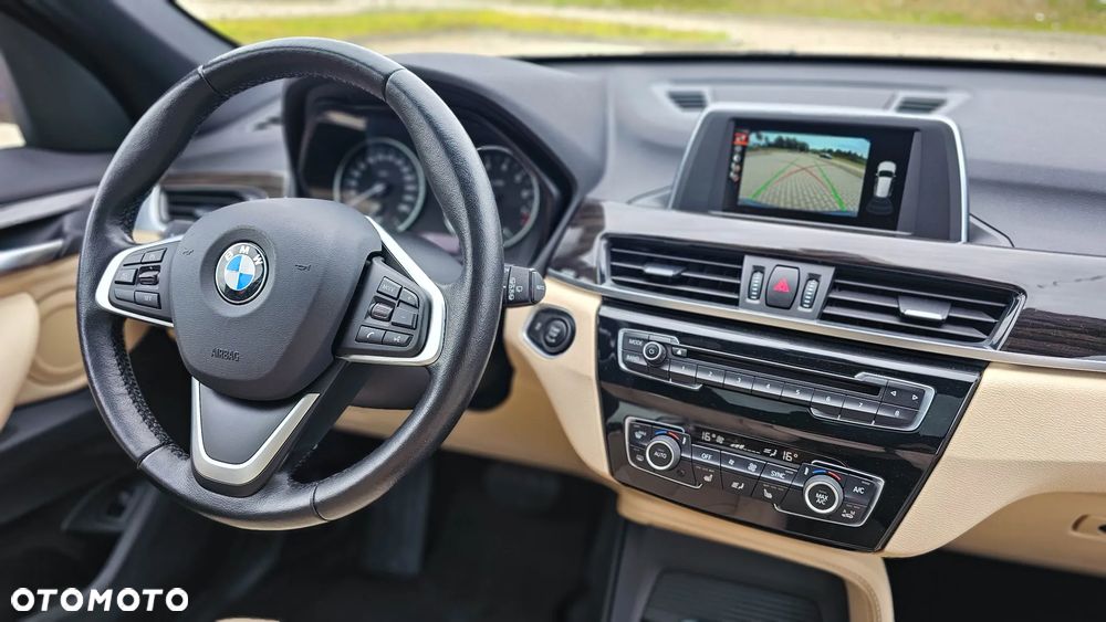 BMW X1 - 10