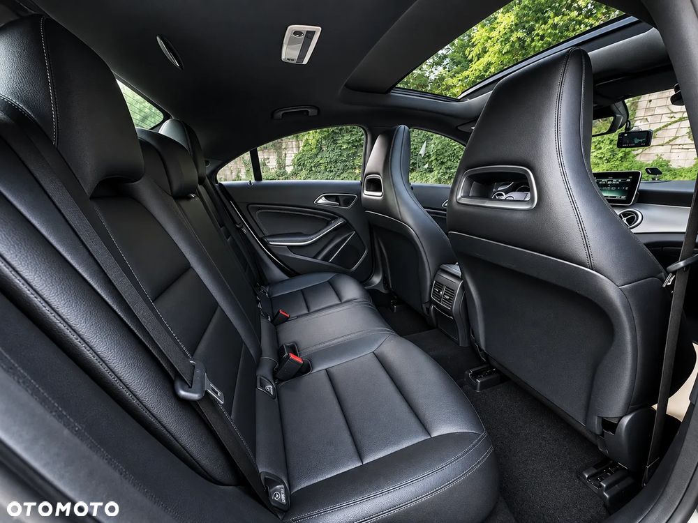 Mercedes-Benz CLA 200 CDI 7G-DCT - 18
