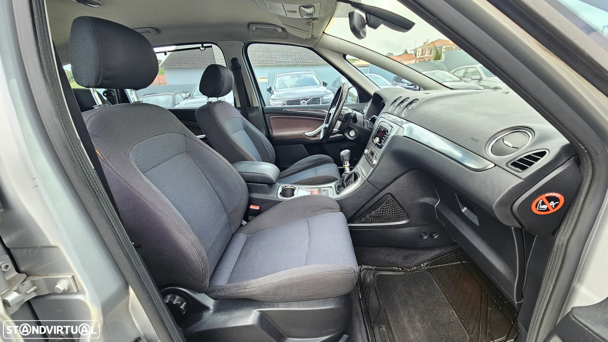 Ford S-Max 1.8 TDCi Titanium 7L - 28