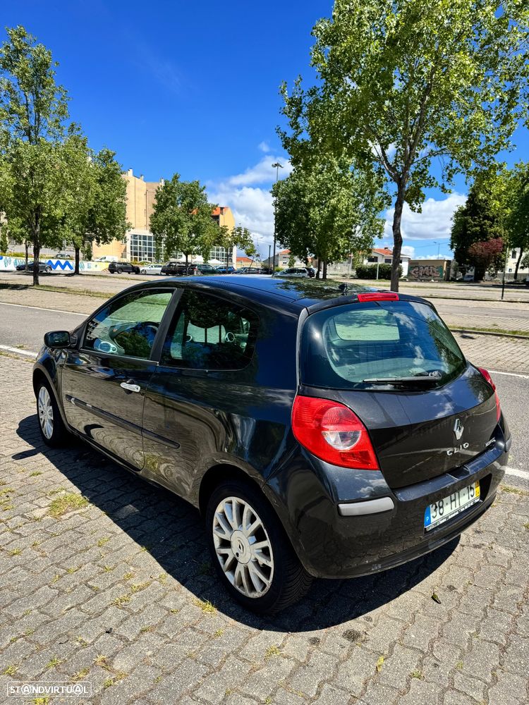 Renault Clio 1.5 dCi Dynamique - 2