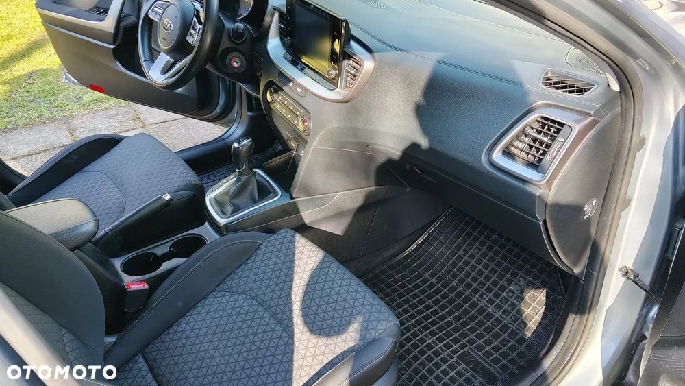 Kia XCeed 1.0 T-GDI L - 10