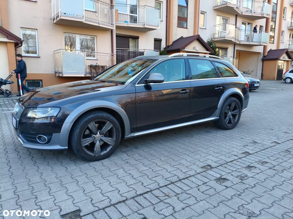 Audi A4 Allroad - 9
