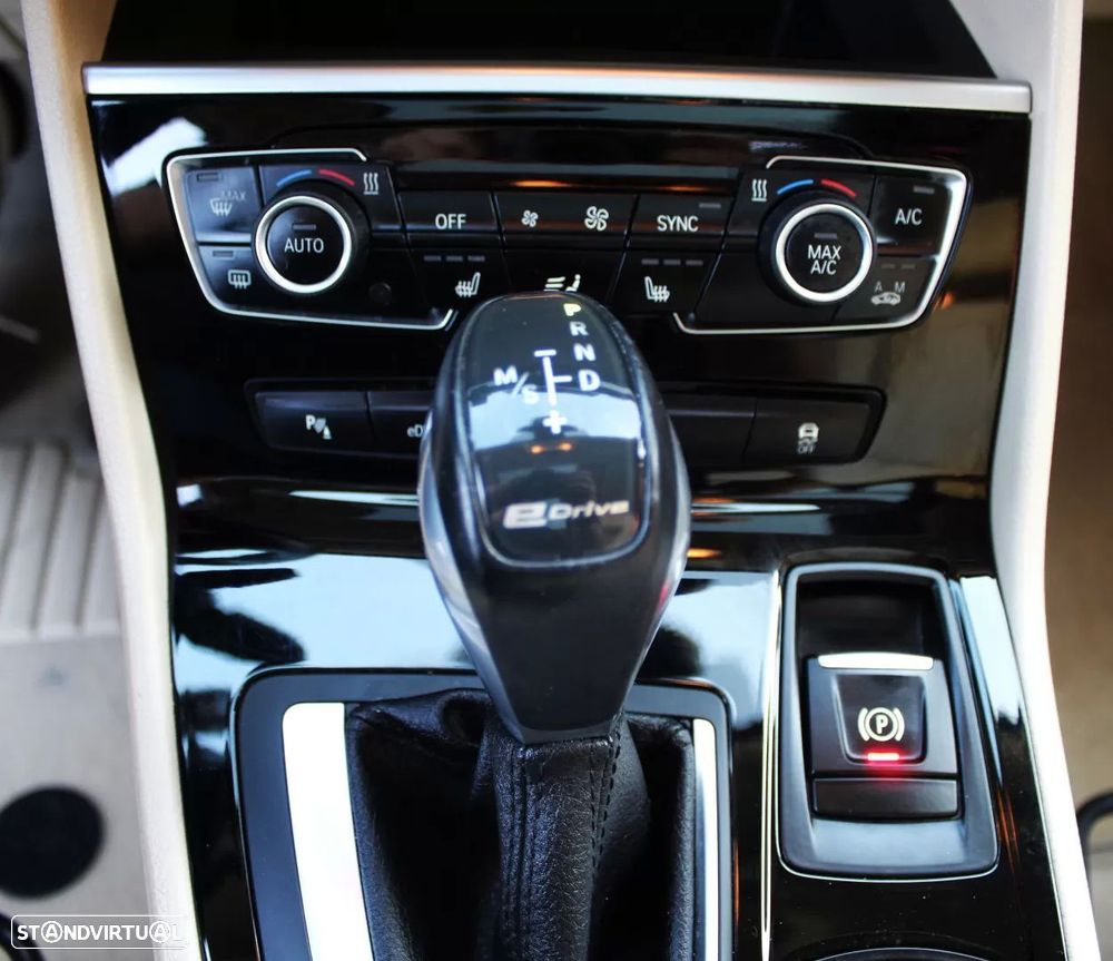 BMW 225xe Active Tourer Line Luxury - 13