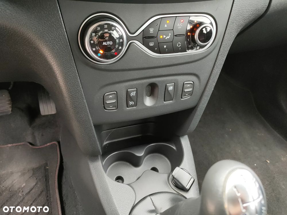 Dacia Logan TCe 90 S&S Stepway Celebration - 22