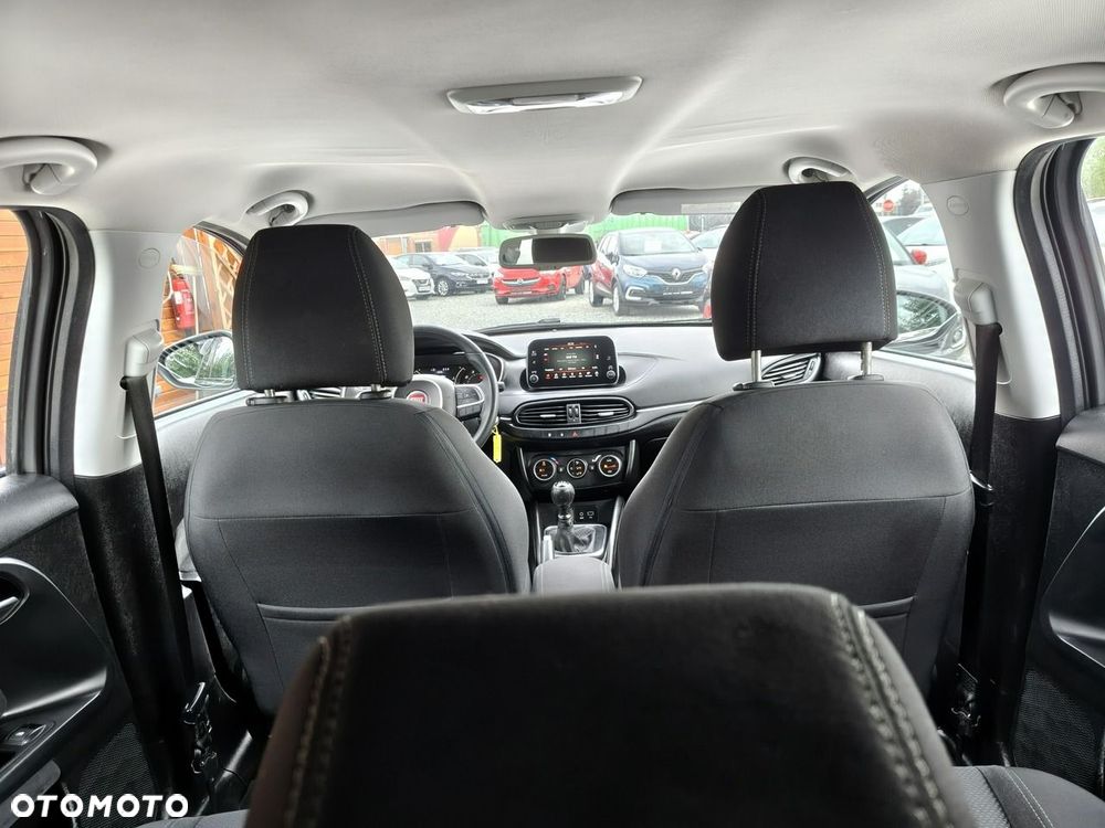 Fiat Tipo 1.4 16v Easy EU6d - 16