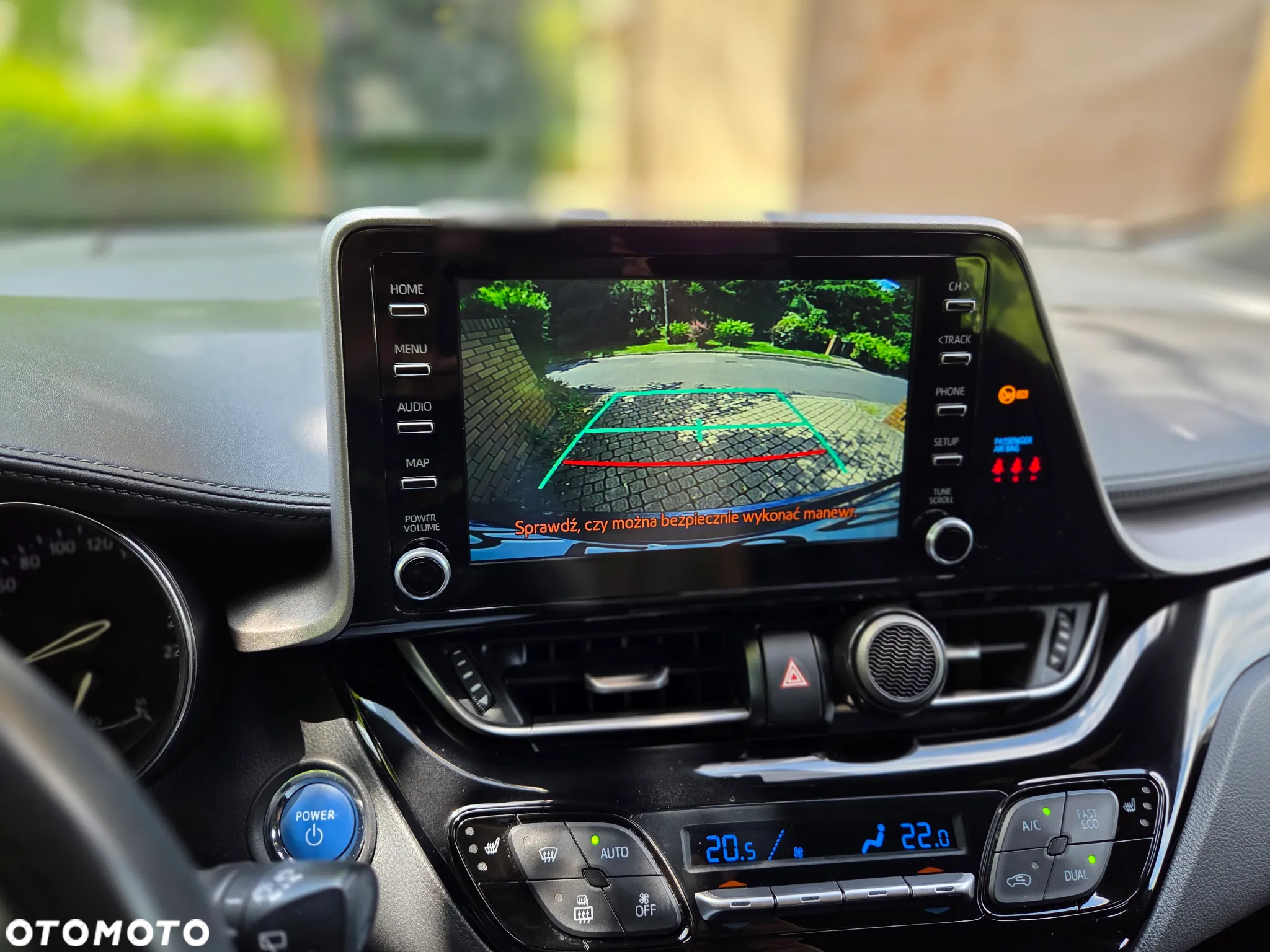 Toyota C-HR 1.8 Hybrid Business - 28