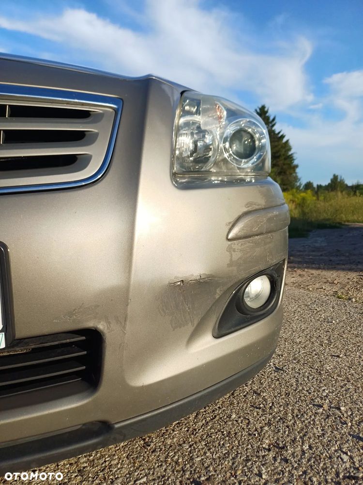 Toyota Avensis 2.0 D-4D Sol - 11