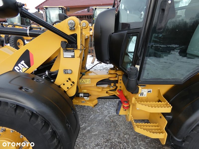 Caterpillar CAT 907M Z Niemiec / Wyjątkowo Wyposażony / 35km/h / 3.050mtg / - 25