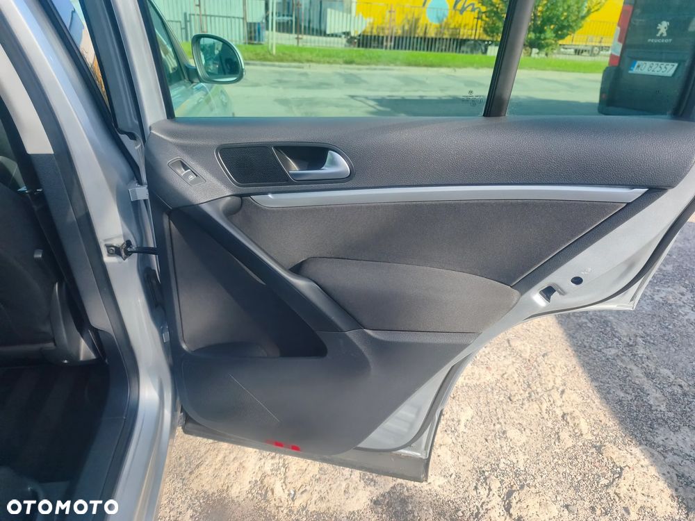 Volkswagen Tiguan - 28