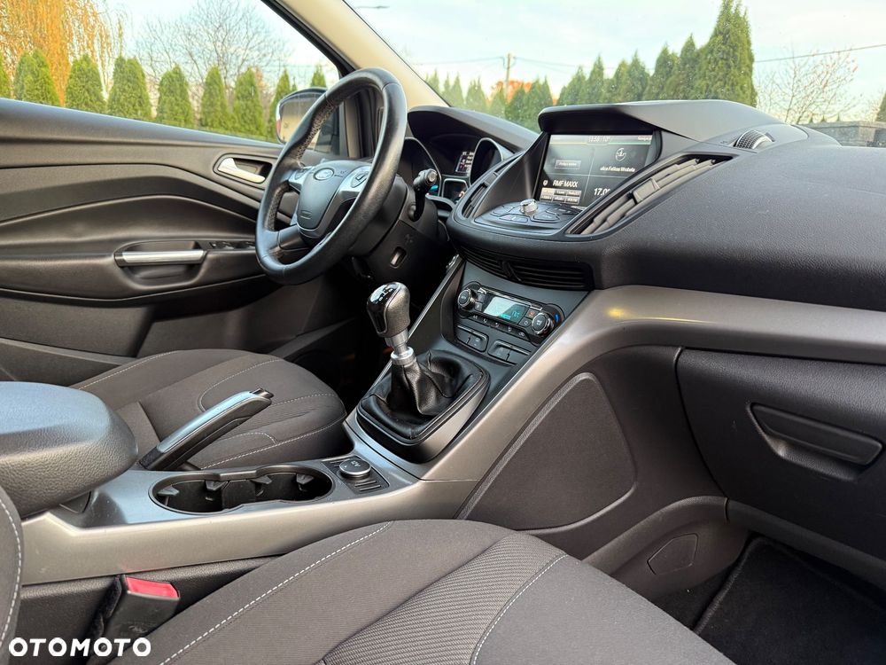 Ford Kuga 2.0 TDCi 2x4 SYNC - 33