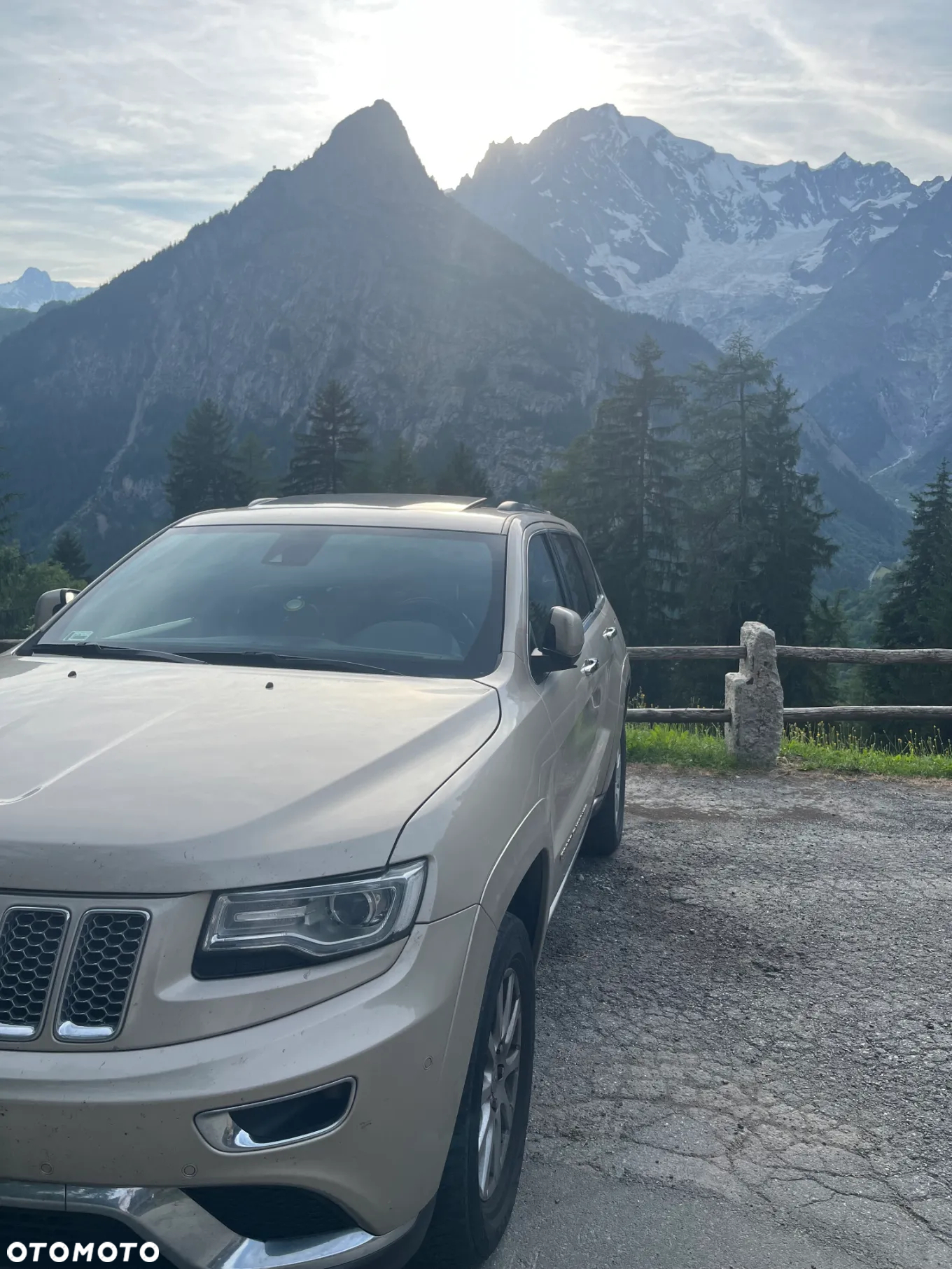 Jeep Grand Cherokee 3.0 CRD Overland Summit - 19