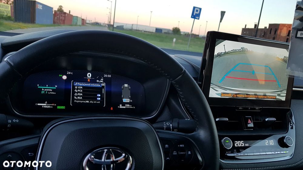 Toyota Corolla 1.8 Hybrid Comfort - 18