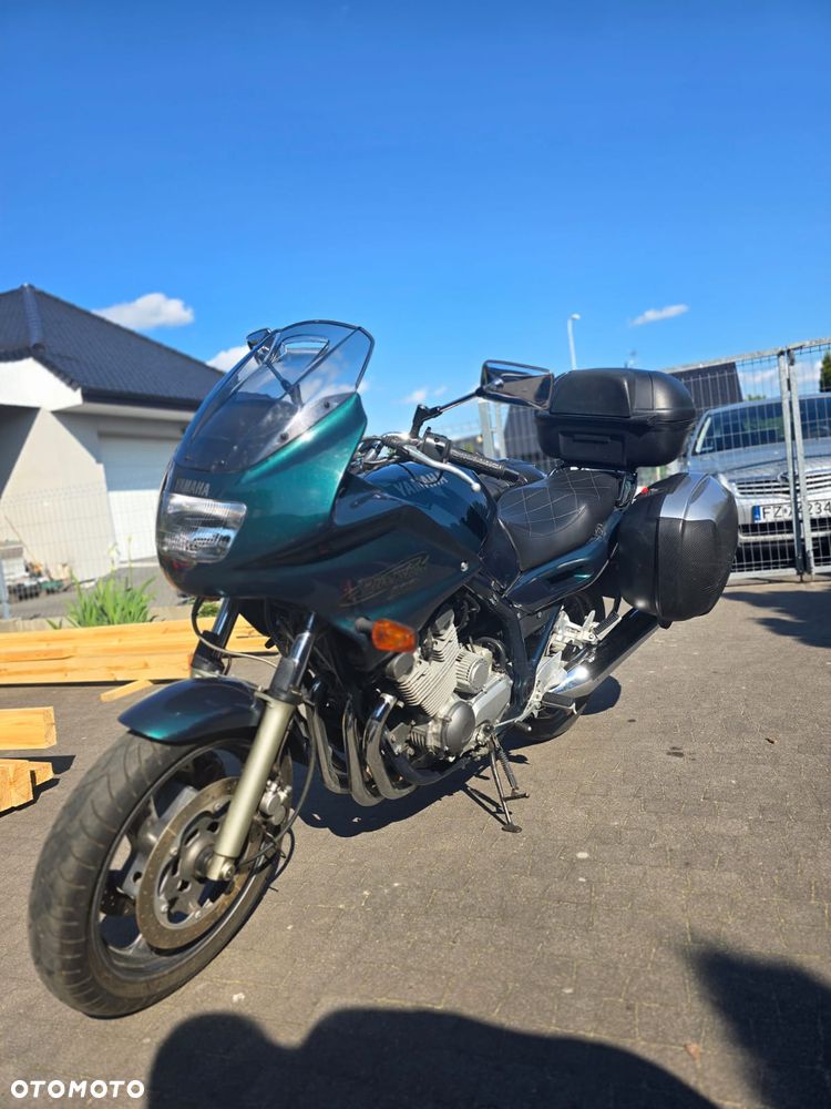 Yamaha XJ - 9