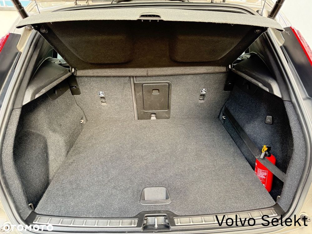 Volvo XC 40 - 28