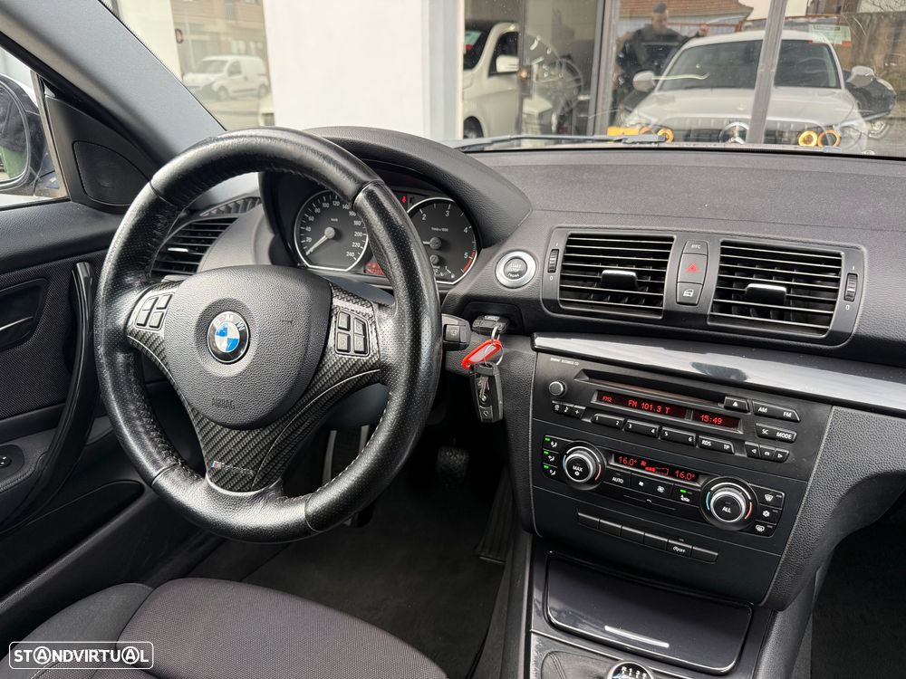 BMW 118 d Coupe - 18