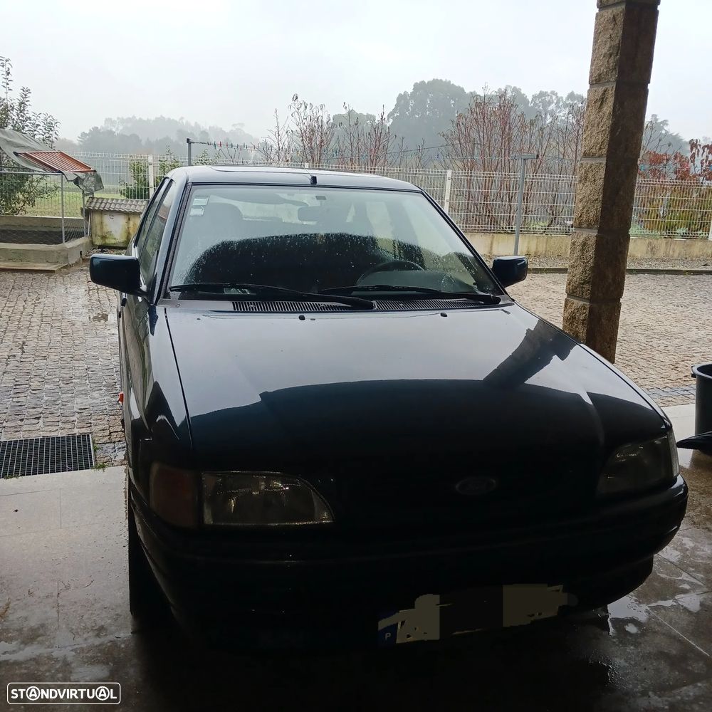 Ford Escort 1.3 CL - 2