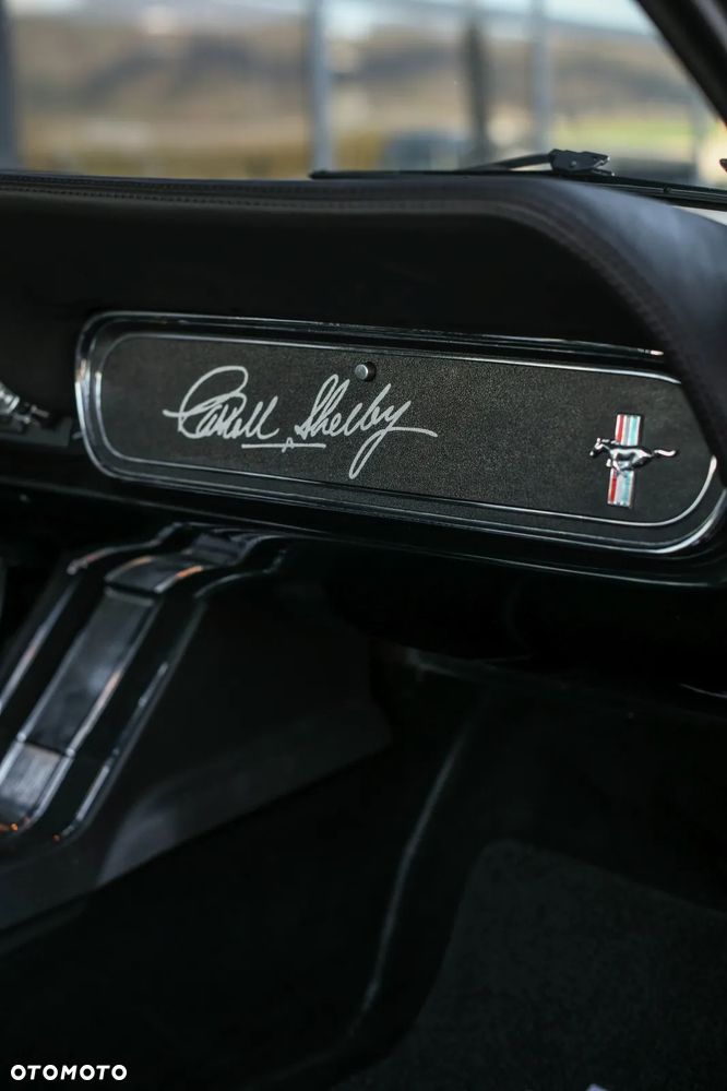 Ford Mustang - 17