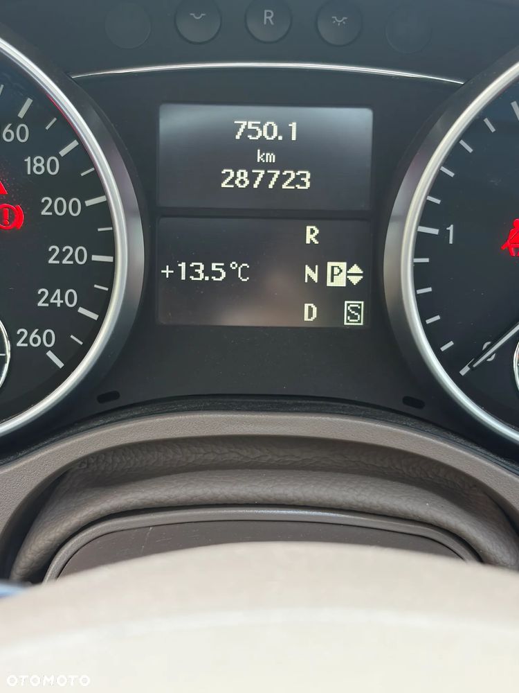 Mercedes-Benz GL 320 CDI - 10