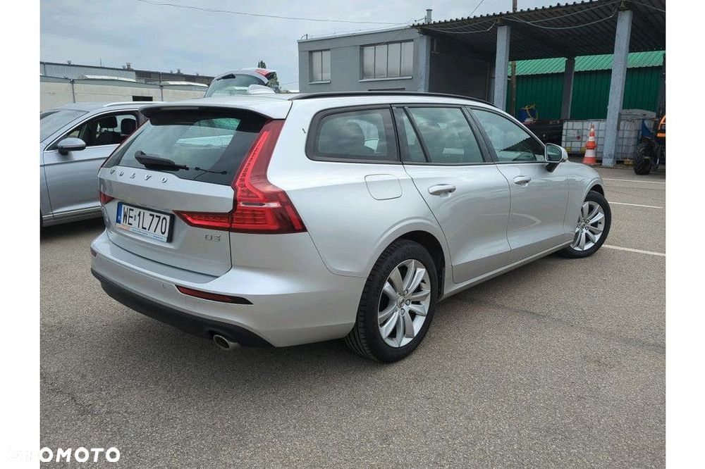 Volvo V60 D3 Momentum - 3