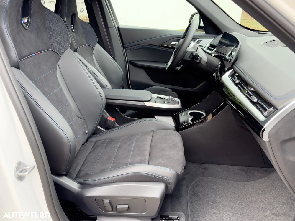 BMW iX1 xDrive30 - 16