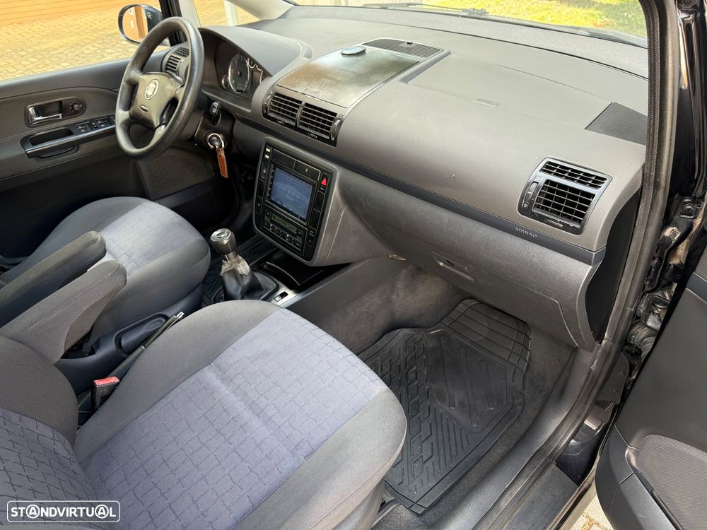 SEAT Alhambra 2.0 TDI Reference - 12