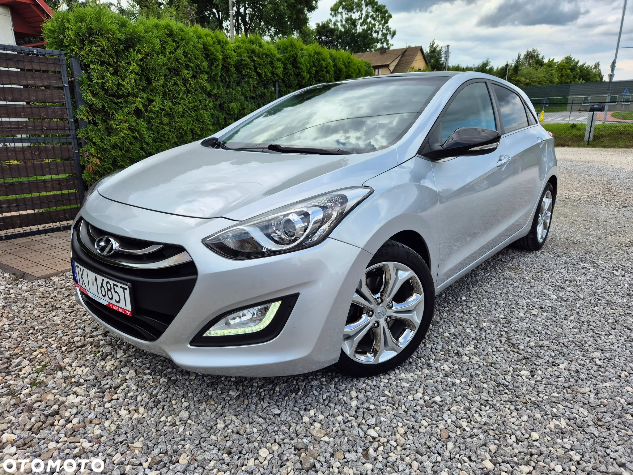 Hyundai i30 blue Kombi 1.6 GDi YES Gold - 3