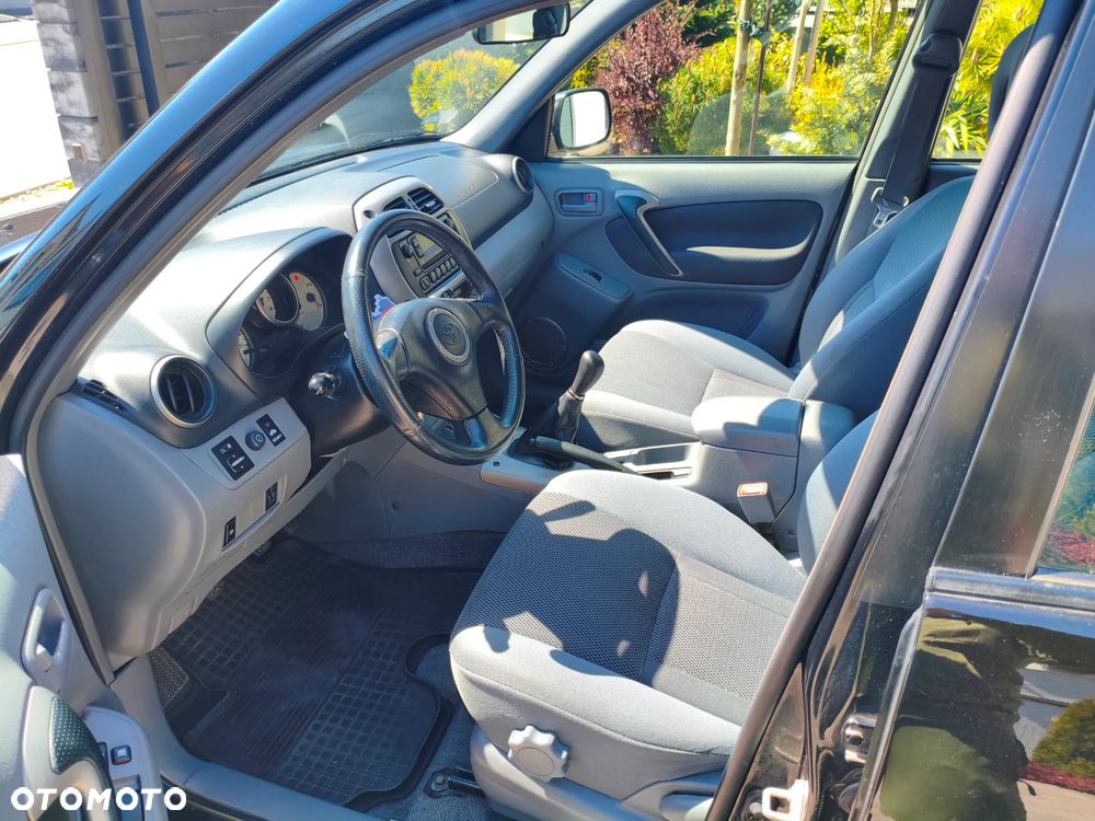 Toyota RAV4 2.0 VVT-i Sol - 12