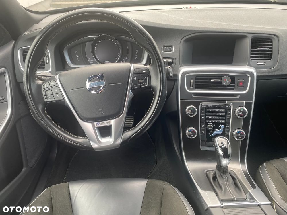 Volvo V60 D4 Drive-E R-Design Momentum - 10