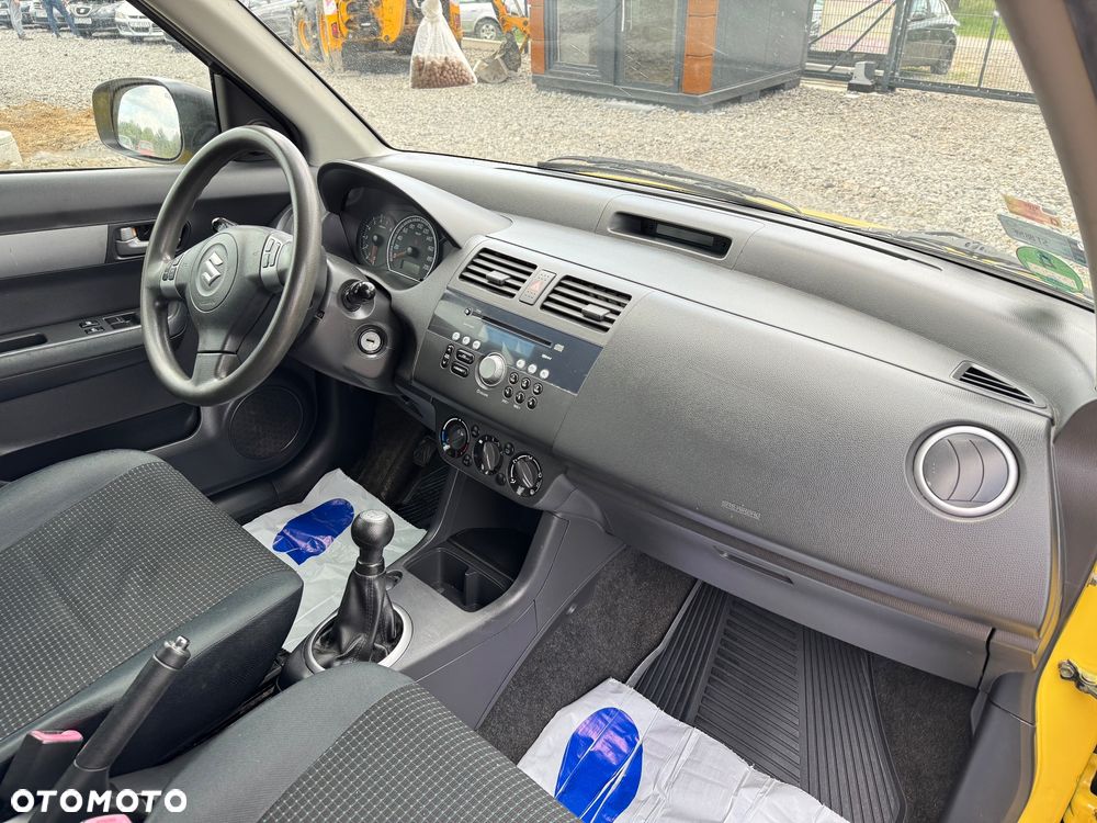 Suzuki Swift 1.3 JB Edition - 16