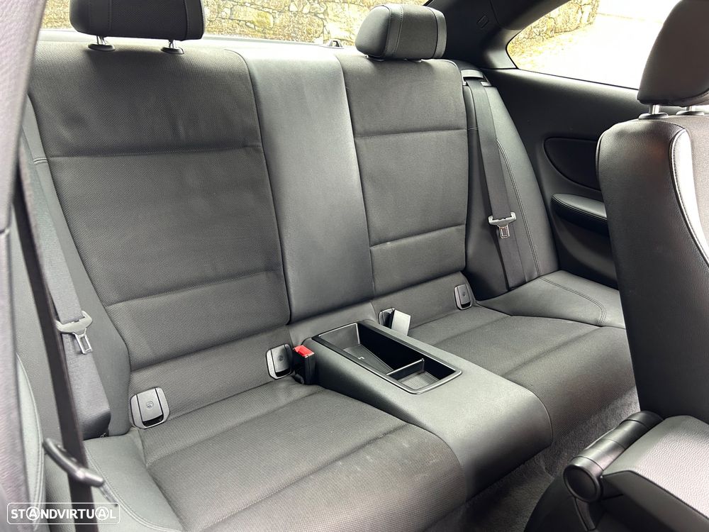 BMW 120 d Limited Edition Lifestyle c/ M Sport Pack - 18