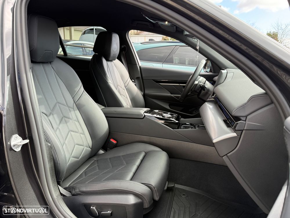 BMW 530 e Pack Desportivo M Pro - 8