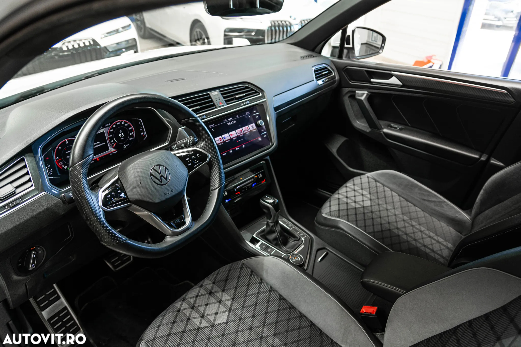 Volkswagen Tiguan 2.0 TDI SCR DSG 4Motion R-Line - 5