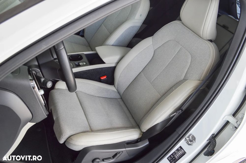 Volvo XC 40 D4 AWD Inscription - 19