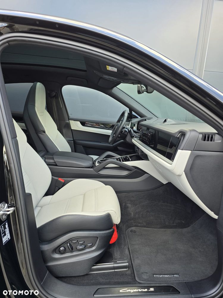 Porsche Cayenne S E-Hybrid PHEV - 21