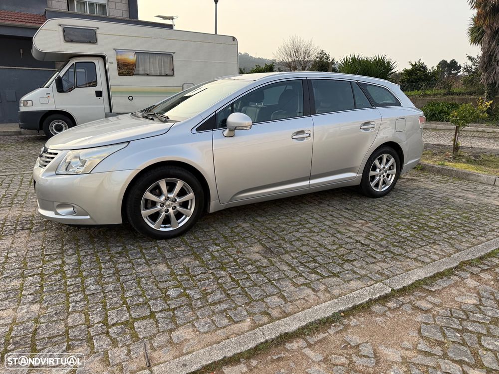 Toyota Avensis SW 2.2 D-4D Ex.+Pele+GPS - 5