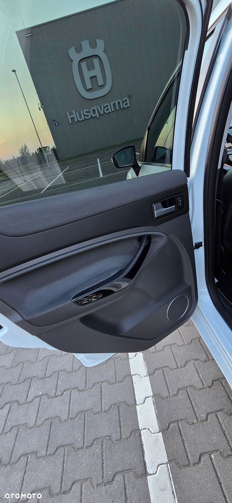 Ford Kuga 2.0 TDCi Individual - 13