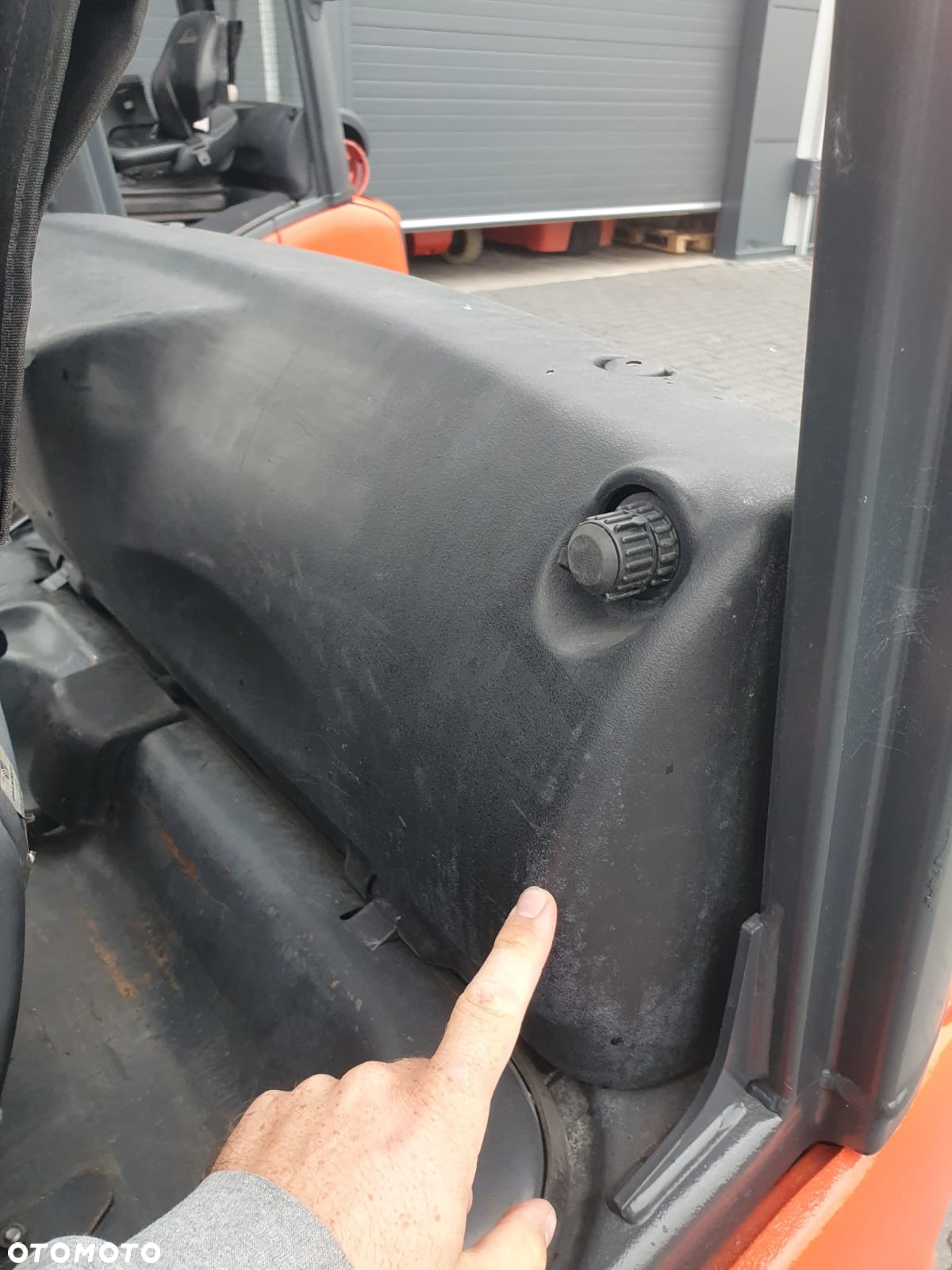 Linde [2016] WÓZEK WIDŁOWY LINDE H30D diesel 3t - 5