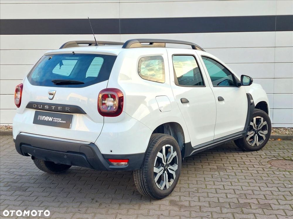 Dacia Duster 1.6 SCe Essential - 4