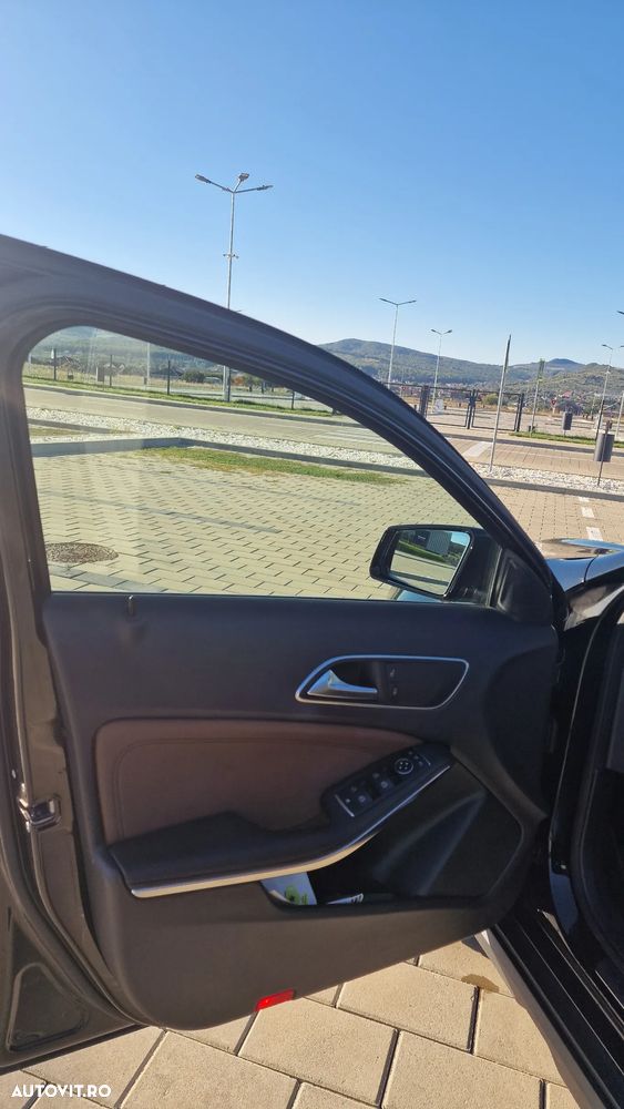 Mercedes-Benz GLA 220 CDI 4MATIC Aut. - 11